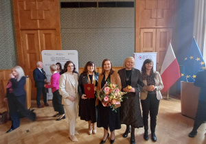 Przedstawiciele naszej szkoły z certyfikatem w Ministerswie Edukacji Narodowej w Warszawie.