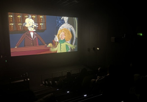 Dzieci odlądają film
