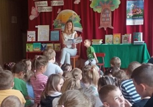 Udział dzieci w akcji głośnego czytania